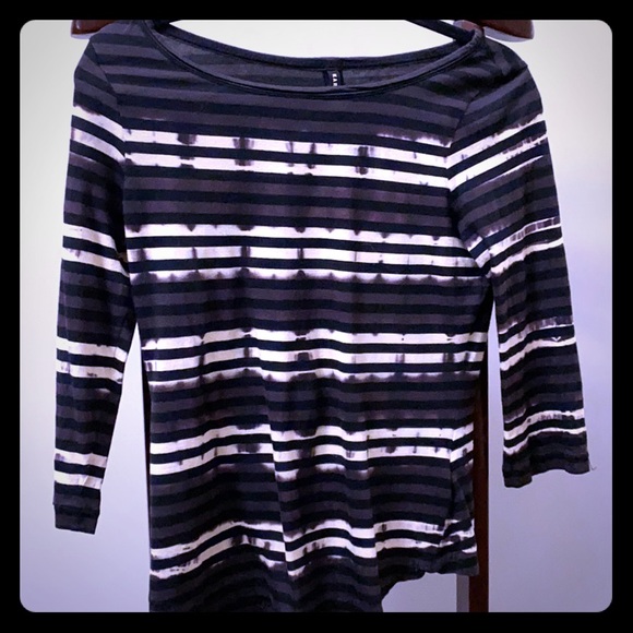 Top - Picture 1 of 4